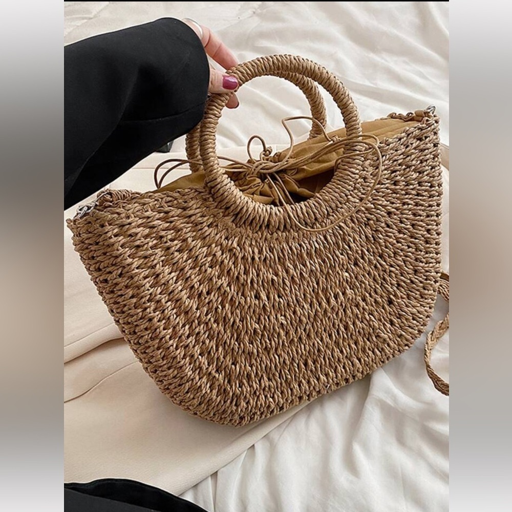 Minimalist Summer Straw Bag - Picture 3 of 5